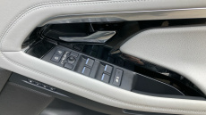 Land Rover Range Rover Evoque 1.5 P300e R-Dynamic SE 5dr Auto Hatchback